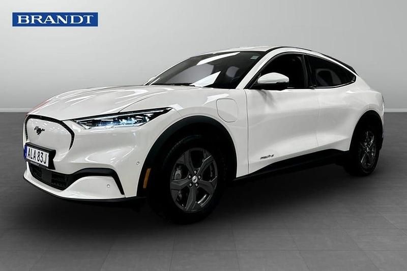 Vit Begagnad 2021 Ford Mustang Mach-E Standard Range SUV | 329 900 kr (Marknadspris) - Bild 1/4