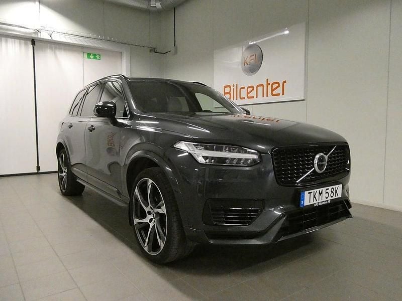 Grå Begagnad 2021 Volvo XC90 R-Design SUV | 549 900 kr (Marknadspris) - Bild 1/3