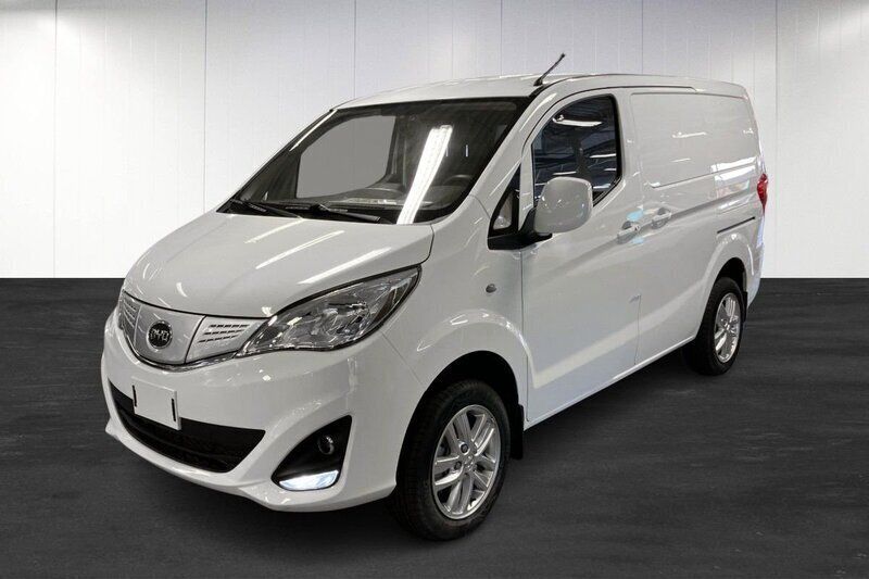 Vit (white) Begagnad 2023 BYD ETP3 Van | 222 375 kr (Marknadspris) - Bild 1/4