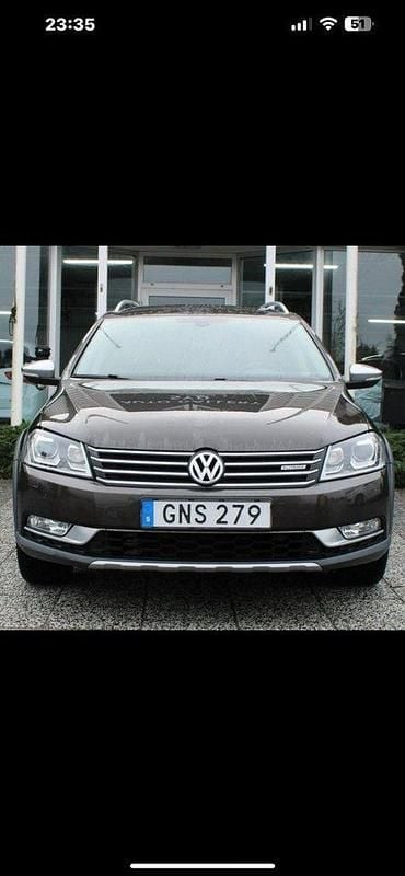 Brun Begagnad 2015 VW Passat Alltrack Kombi | 125 000 kr (Bra pris) - Bild 1/4