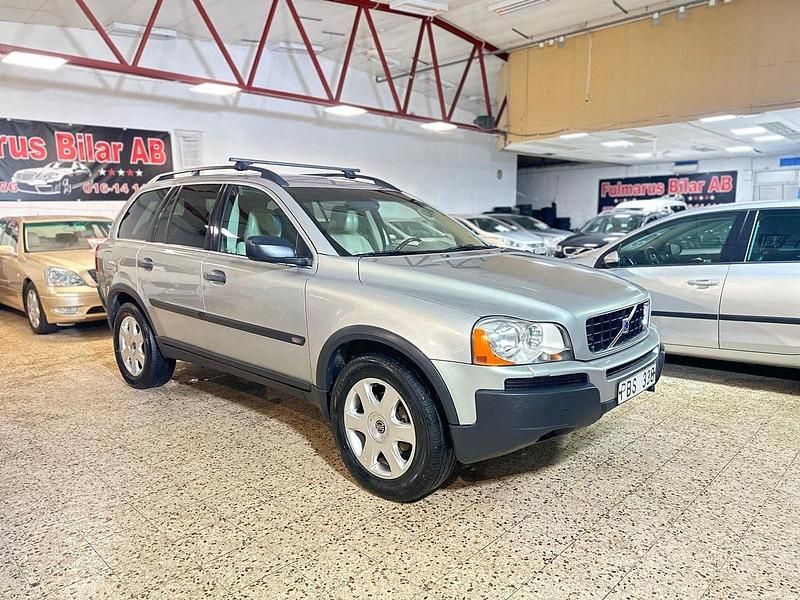 Grön Begagnad 2002 Volvo XC90 Standard SUV | 29 900 kr - Bild 1/4