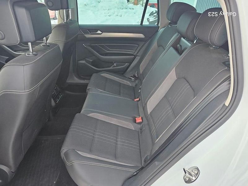 Begagnad VW Passat Alltrack 200 HK (147 kW) 2021 Vit Kombi