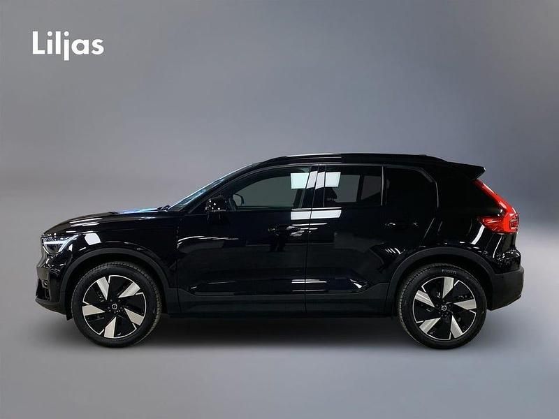 Begagnad Volvo EX40 Plus 188 kW (256 HK) 2025 Svart SUV