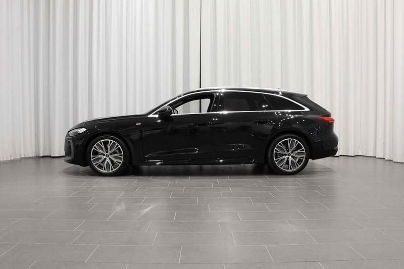 Ny Audi A5 S-Line 204 HK (150 kW) 2025 Svart (mytsvart metallic) Kombi
