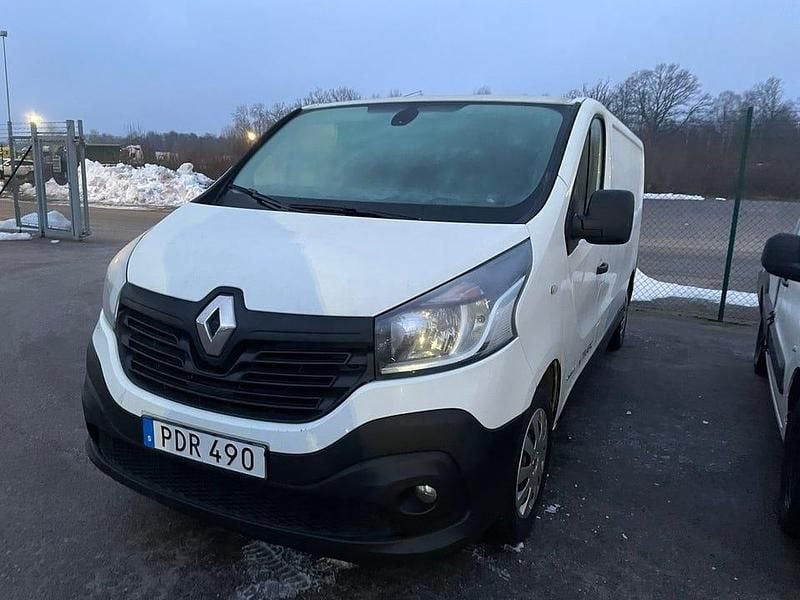 Begagnad Renault Trafic 125 HK (91 kW) 2017 Vit Minibuss