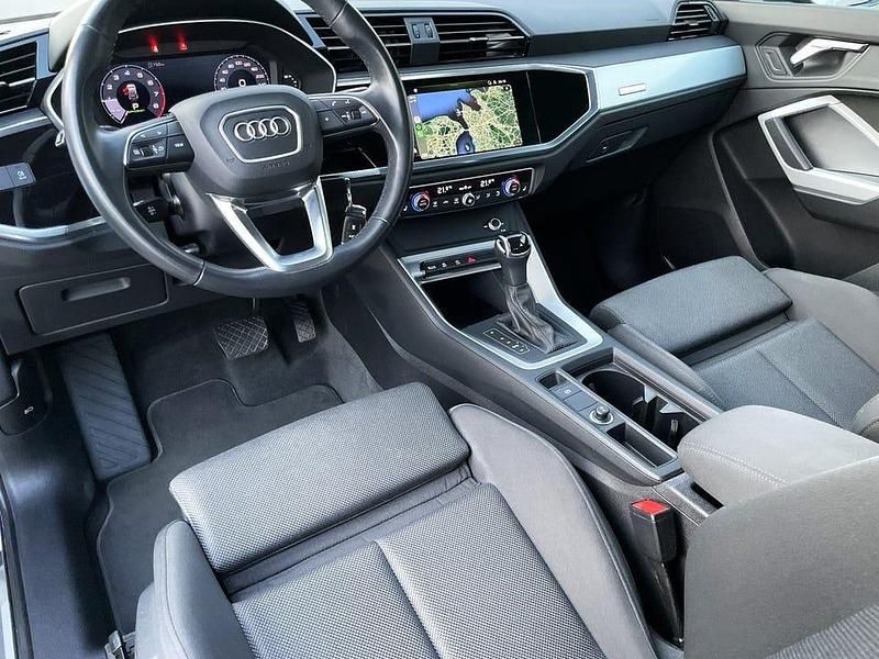 Begagnad Audi Q3 Advanced Plus 150 HK (110 kW) 2021 Vit ibisvit solid SUV