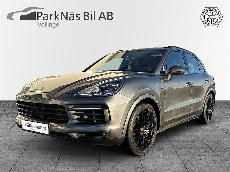 Begagnad Porsche Cayenne 462 HK (339 kW) 2019 Grå SUV
