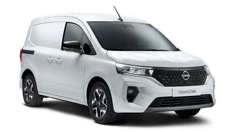 Vit Begagnad 2024 Nissan Townstar Van | 483 625 kr (Superpris) - Bild 1/1