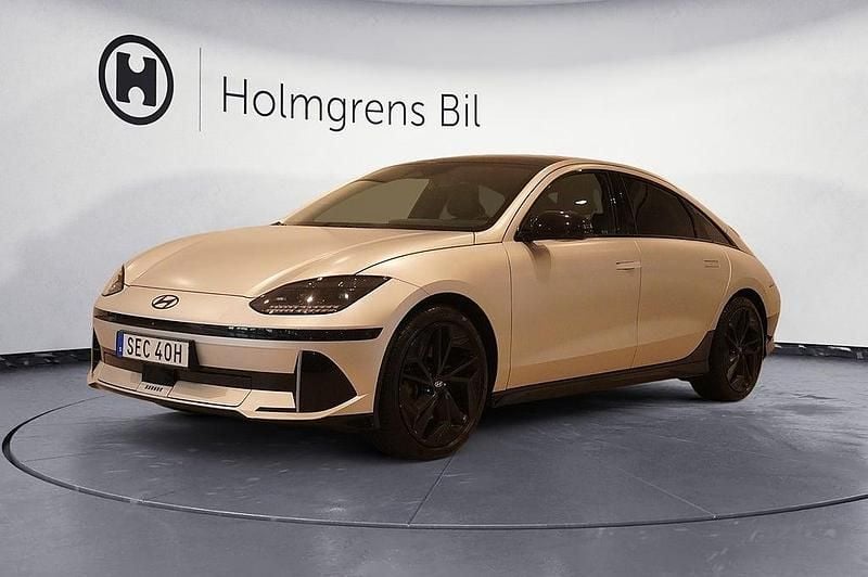 Gul Begagnad 2023 Hyundai Ioniq 6 Edition Sedan | 389 800 kr (Marknadspris) - Bild 1/4