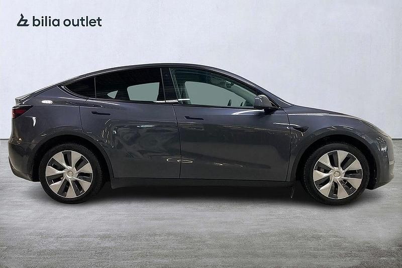 Begagnad Tesla Model Y Long Range AWD 378 kW (514 HK) 2022 Grå SUV