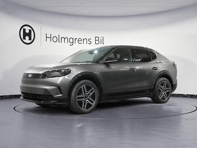 Grå (magnetic grey metallic) Ny 2025 Ford Capri Business Edition Halvkombi | 660 000 kr - Bild 1/4