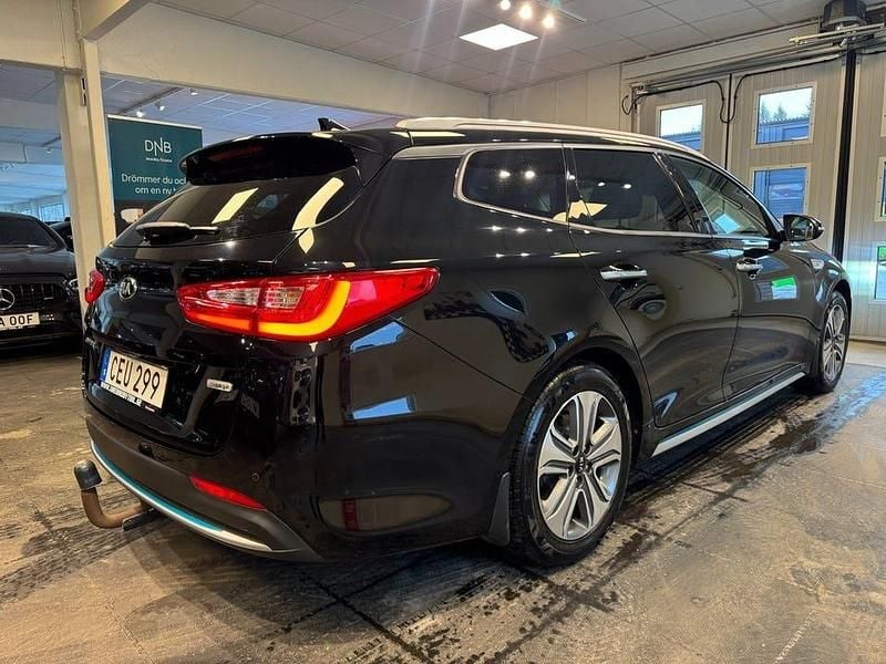 Begagnad Kia Optima Sport 205 HK (150 kW) 2018 Svart Kombi