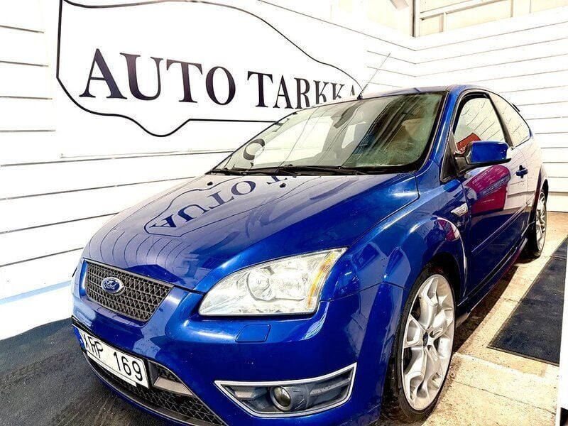 Blå Begagnad 2006 Ford Focus ST Halvkombi | 69 000 kr - Bild 1/4