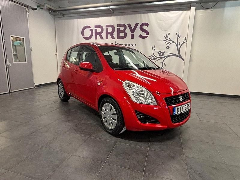 Röd Begagnad 2013 Suzuki Splash GLS Halvkombi | 52 500 kr (Dyr) - Bild 1/4