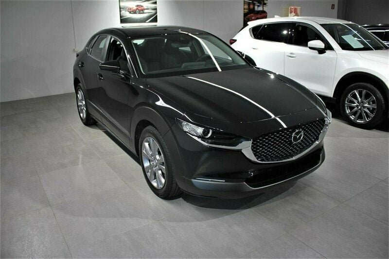 Svart Begagnad 2021 Mazda CX-30 Sky SUV | 214 900 kr (Marknadspris) - Bild 1/4
