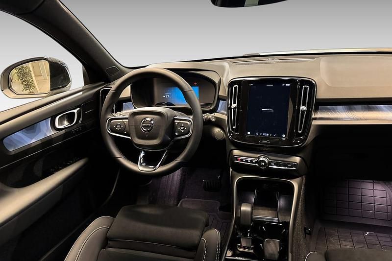 Ny Volvo EX40 Performance 328 kW (447 HK) 2025 Vit SUV