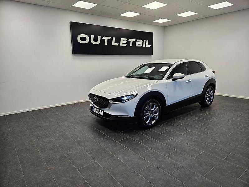 Vit Begagnad 2021 Mazda CX-30 SUV | 209 900 kr (Marknadspris) - Bild 1/4