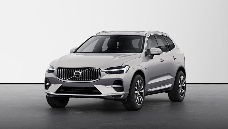 Silver Ny 2025 Volvo XC60 Core SUV | 569 900 kr (Bra pris) - Bild 1/1