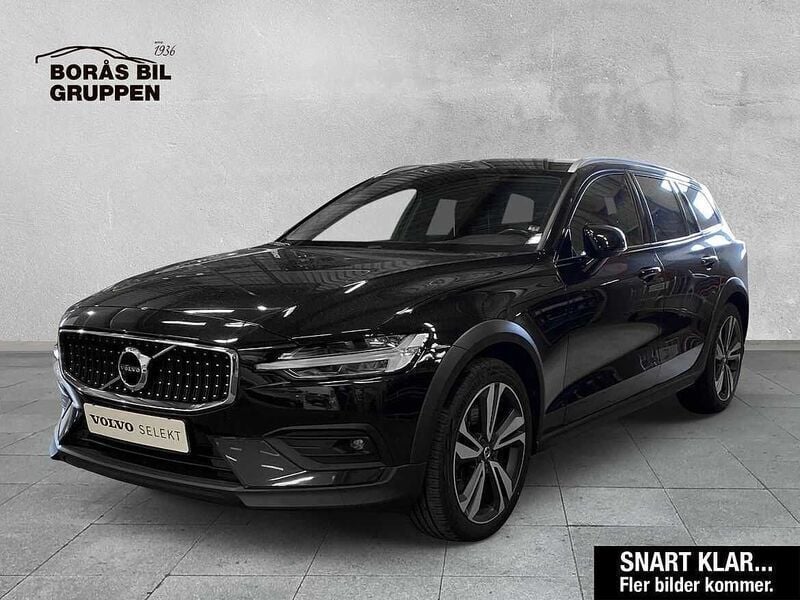 Begagnad 2021 Volvo V60 CC Kombi | 339 000 kr (Bra pris) - Bild 1/2