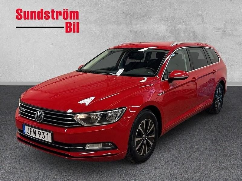 Begagnad VW Passat 150 HK (110 kW) 2017 Röd Kombi