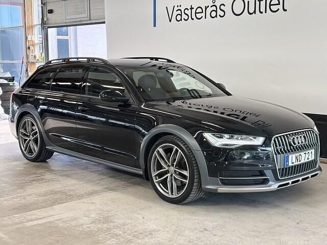 Svart (mytsvart metallic) Begagnad 2016 Audi A6 Allroad Comfort Kombi | 179 900 kr (Marknadspris) - Bild 1/3