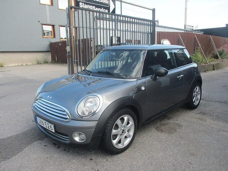 Mörkgrå Begagnad 2009 Mini ONE Pepper Halvkombi | 54 900 kr - Bild 1/4