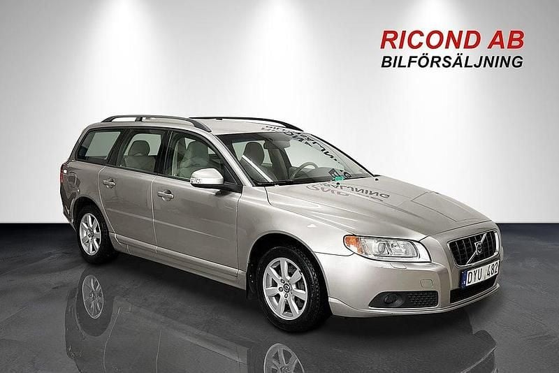 Ljusbrun Begagnad 2007 Volvo V70 Momentum Kombi | 59 900 kr (Lite dyr) - Bild 1/4