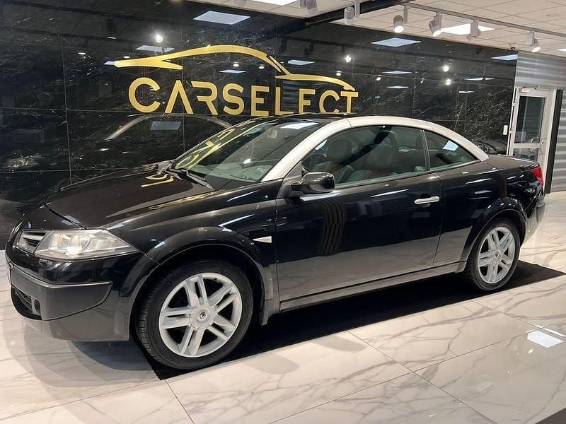 Begagnad Renault Mégane III 166 HK (122 kW) 2008 Svart