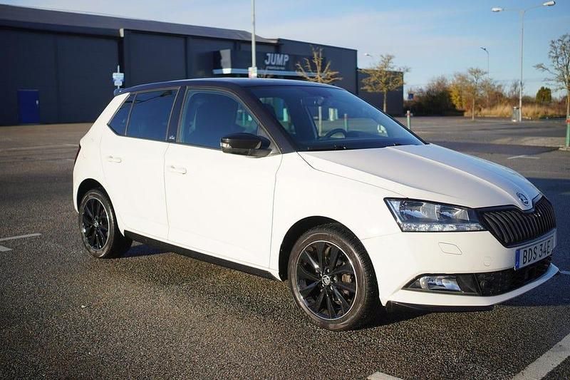 Begagnad 2021 Skoda Fabia Monte Carlo Halvkombi | 148 000 kr (Superpris) - Bild 1/4