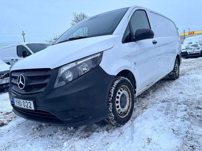 Vit Begagnad 2017 Mercedes Vito Van | 95 000 kr (Superpris) - Bild 1/4