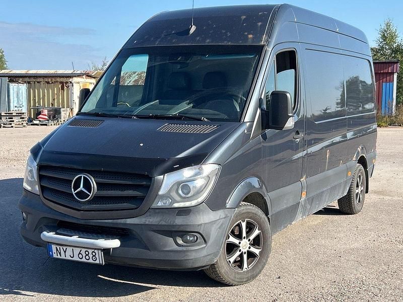 Mörkgrå (grå) Begagnad 2014 Mercedes Sprinter Van | 45 500 kr - Bild 1/4