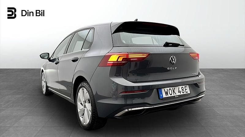 Begagnad VW Golf VIII 150 HK (110 kW) 2024 Grå Halvkombi
