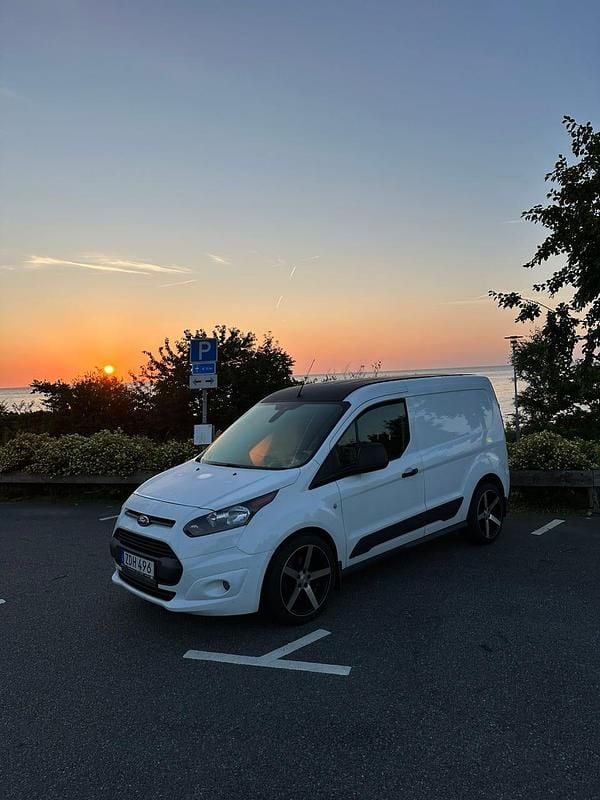 Begagnad Ford Transit Connect 125 HK (91 kW) 2018 Minibuss