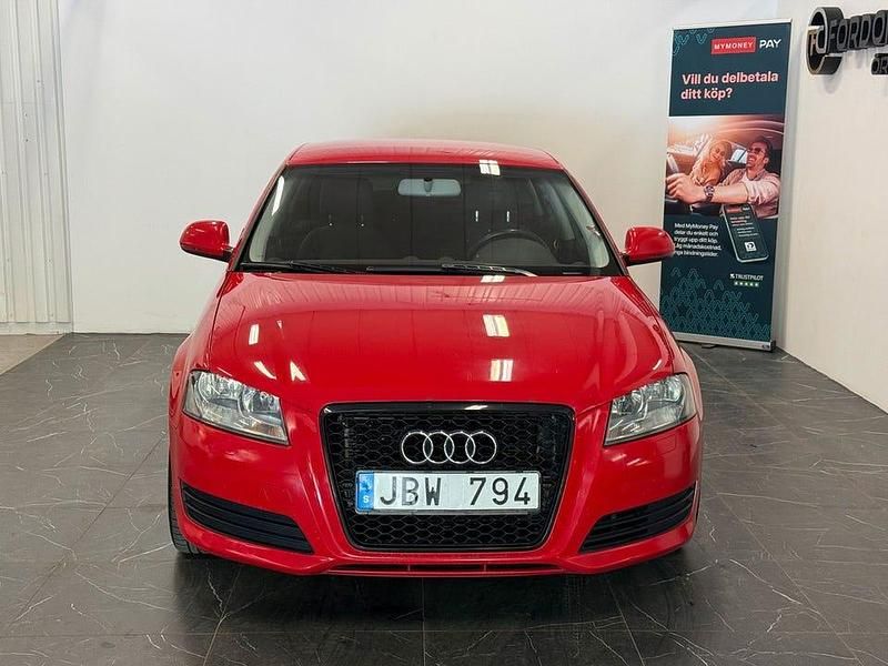 Begagnad Audi A3 Attraction 200 HK (147 kW) 2010 Röd Halvkombi