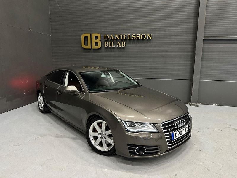 Grå Begagnad 2011 Audi A7 Sportback Comfort Halvkombi | 149 800 kr (Bra pris) - Bild 1/4