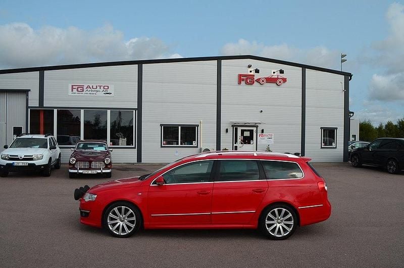 Röd Begagnad 2009 VW Passat R-line Kombi | 29 900 kr (Marknadspris) - Bild 1/4
