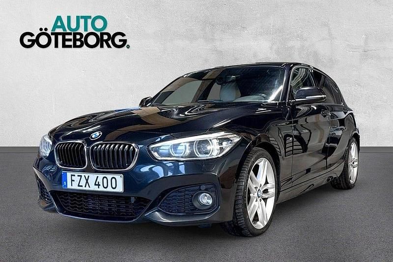 Svart Begagnad 2015 BMW 120 M Sport Halvkombi | 179 900 kr (Marknadspris) - Bild 1/3