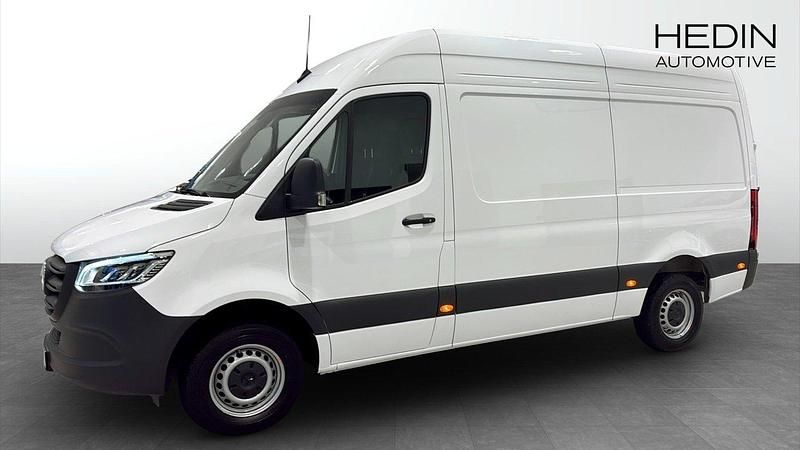 Vit (white) Begagnad 2024 Mercedes Sprinter Van | 548 750 kr (Dyr) - Bild 1/4