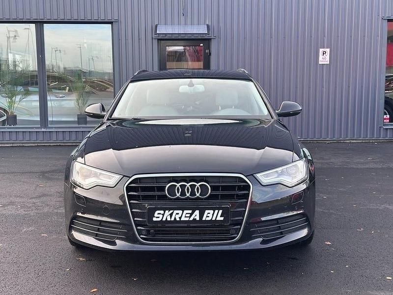 Begagnad Audi A6 177 HK (130 kW) 2012 Svart Kombi