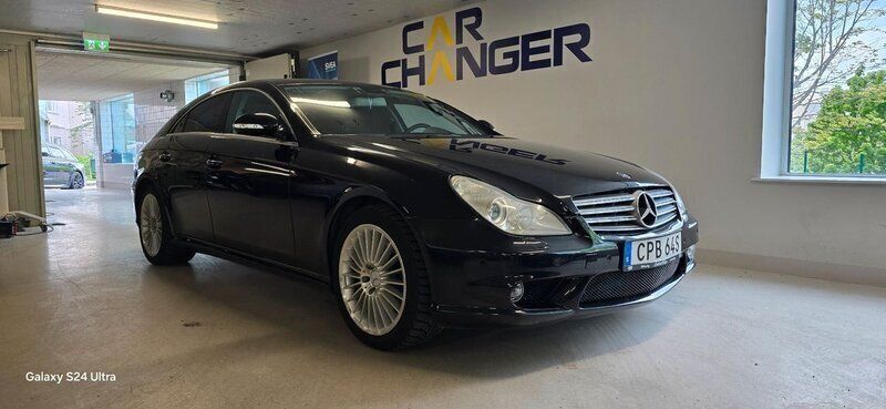 Svart Begagnad 2007 Mercedes CLS500 Sportkupé | 199 900 kr - Bild 1/4