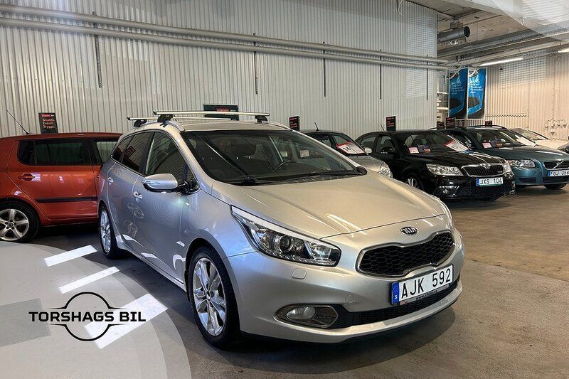 Grå Begagnad 2013 Kia Ceed Sportswagon Comfort Kombi | 59 900 kr (Bra pris) - Bild 1/4