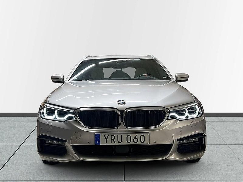 Begagnad BMW 530 M Sport 265 HK (194 kW) 2018 Grå Kombi