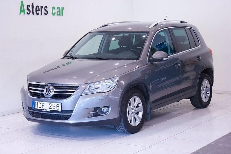 Mörkgrå Begagnad 2010 VW Tiguan Sport SUV | 59 900 kr (Marknadspris) - Bild 1/4