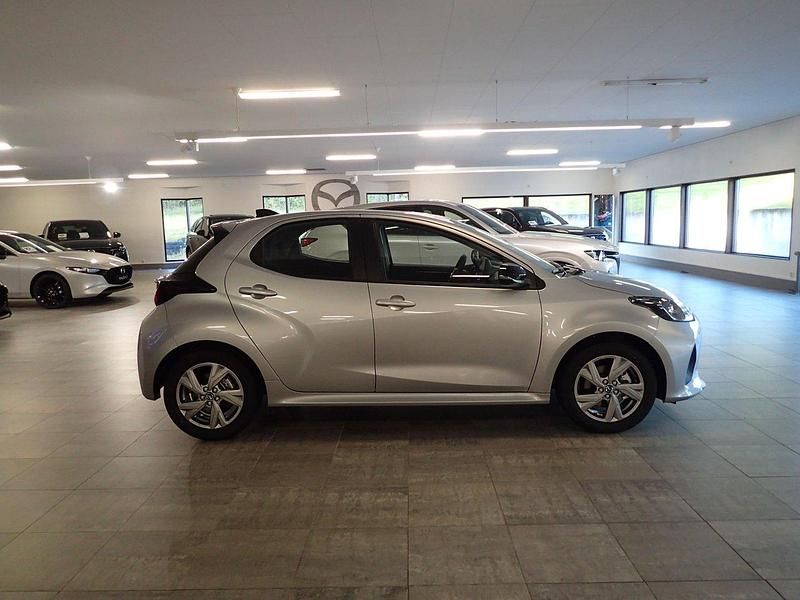 Ny Mazda 2 Exclusive 116 HK (85 kW) 2025 Grå Halvkombi