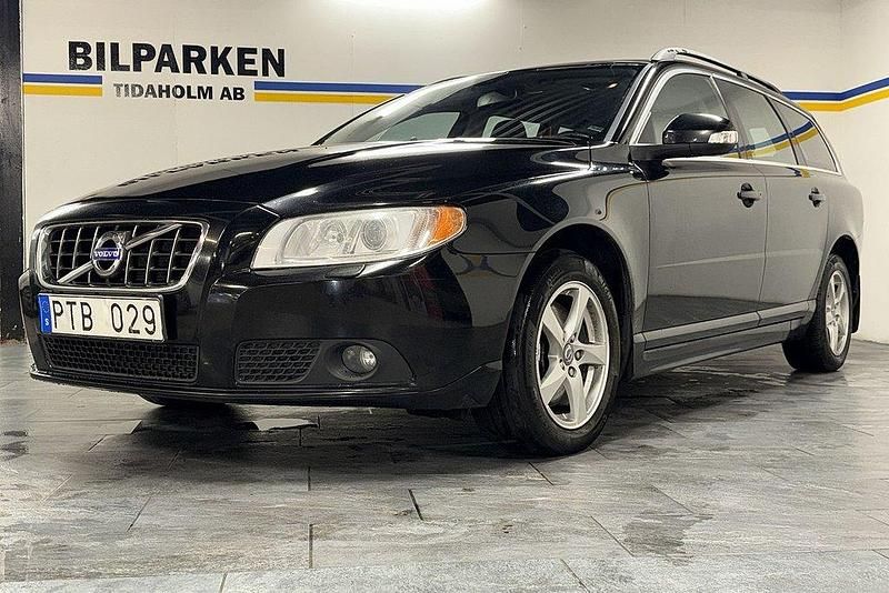 Svart Begagnad 2011 Volvo V70 Momentum Kombi | 79 900 kr (Marknadspris) - Bild 1/4