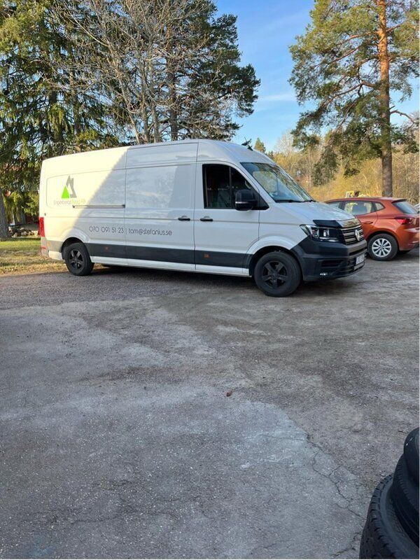 Vit Begagnad 2017 VW Crafter Van | 250 000 kr (Marknadspris) - Bild 1/4