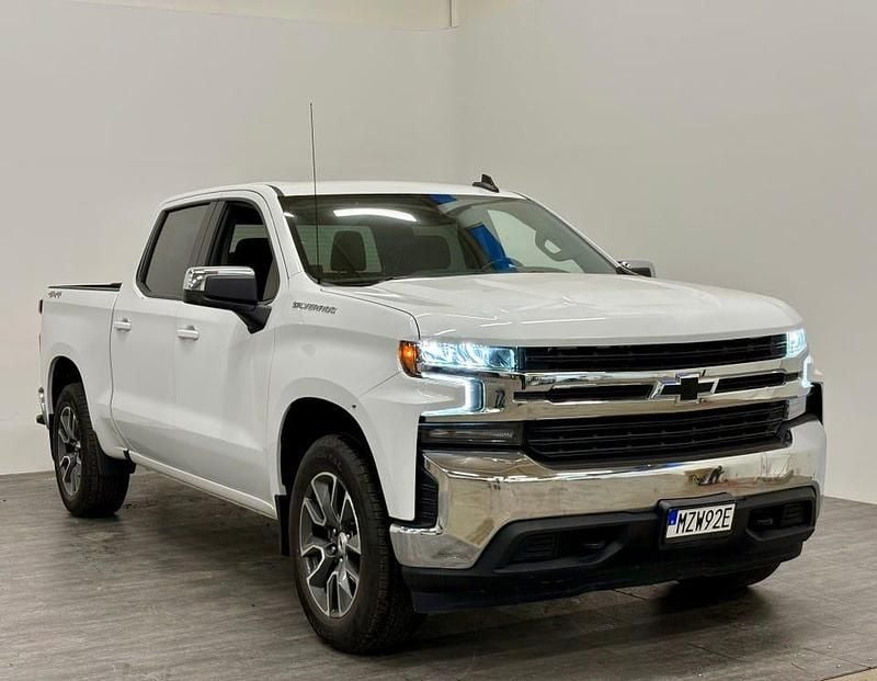 Begagnad Chevrolet Silverado 360 HK (264 kW) 2022 Sedan