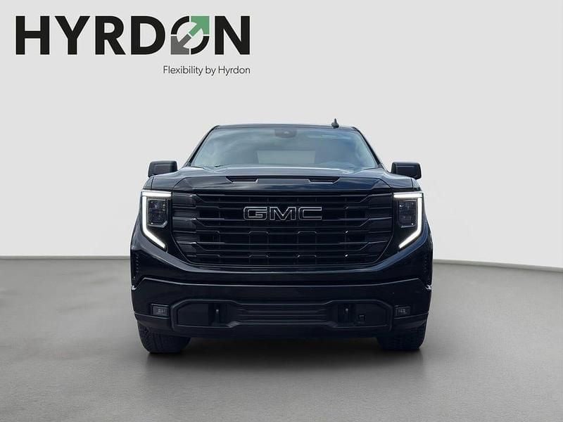 Begagnad GMC Sierra 305 HK (224 kW) 2023 Svart Pickup