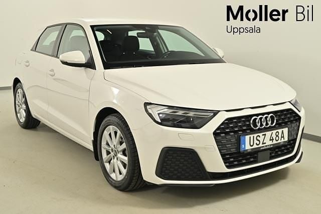Cortinavit Begagnad 2020 Audi A1 Sportback Proline Halvkombi | 204 900 kr (Marknadspris) - Bild 1/4