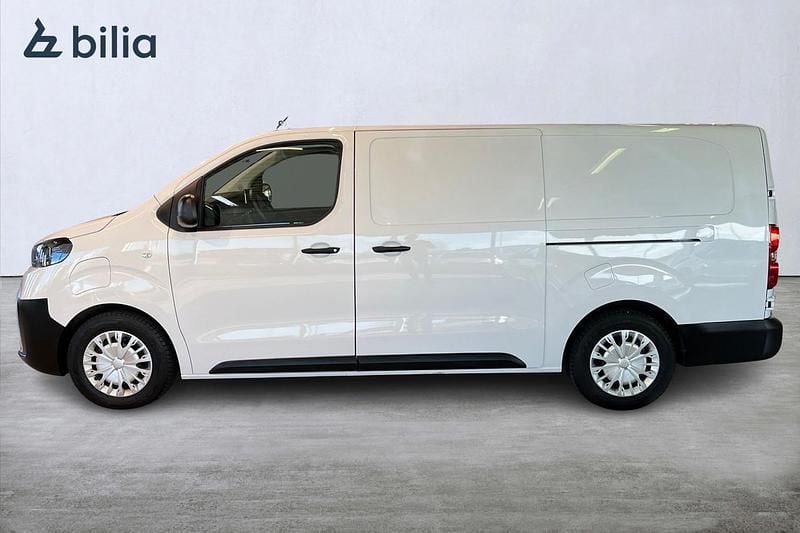 Begagnad Toyota Proace Comfort 100 kW (137 HK) 2024 Vit Minibuss